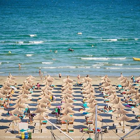 Olive Apartment In Spa N Pool Resort-Parking Mamaia Exteriör bild