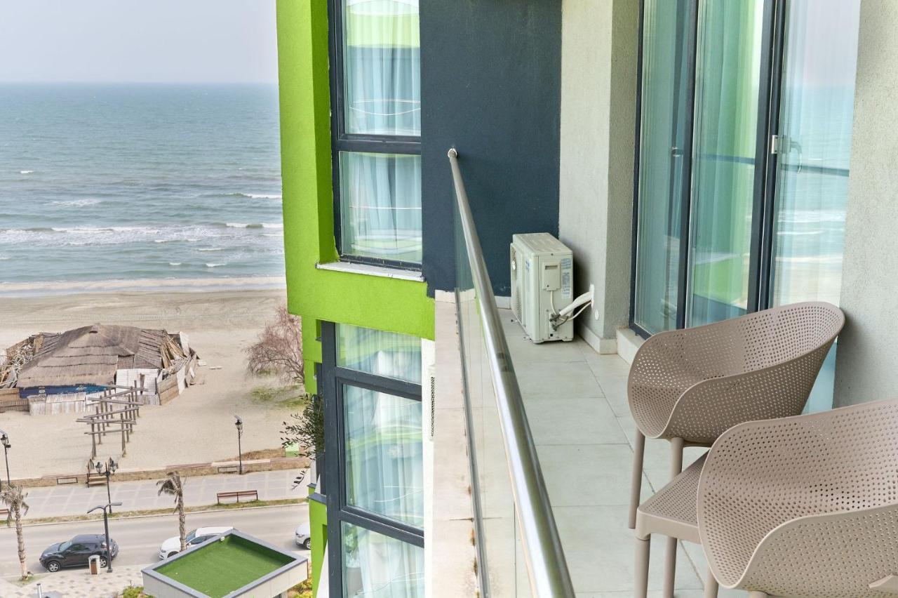 Olive Apartment In Spa N Pool Resort-Parking Mamaia Exteriör bild