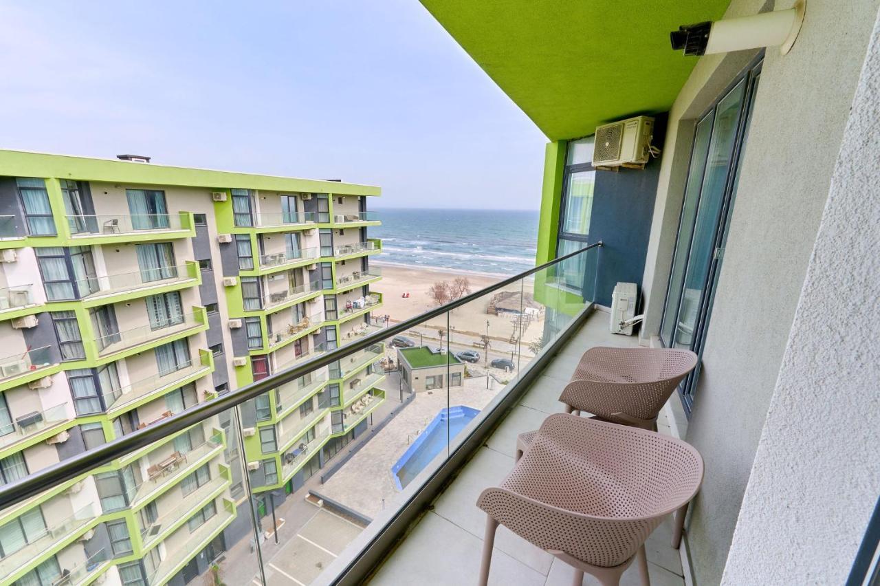 Olive Apartment In Spa N Pool Resort-Parking Mamaia Exteriör bild