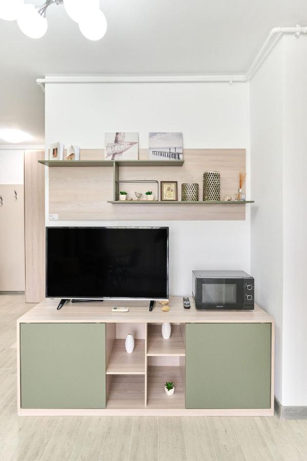 Olive Apartment In Spa N Pool Resort-Parking Mamaia Exteriör bild